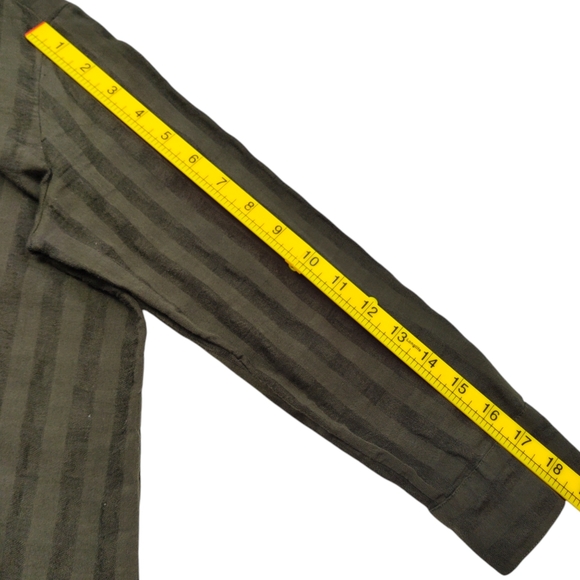 Ann Taylor Factory Olive Check V-Neck Collared Popover Size XS Cotton - Picture 7 of 8